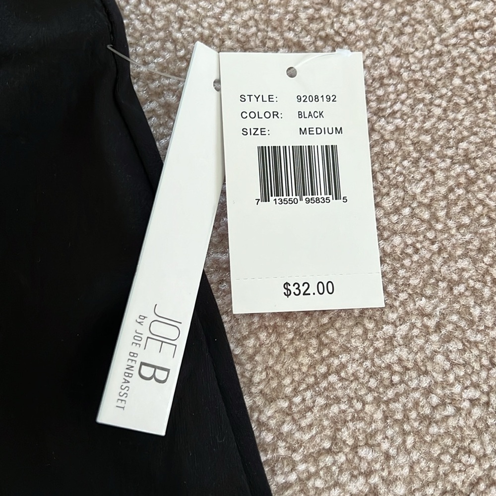 NWT Junior black mini skirt - Picture 3 of 9